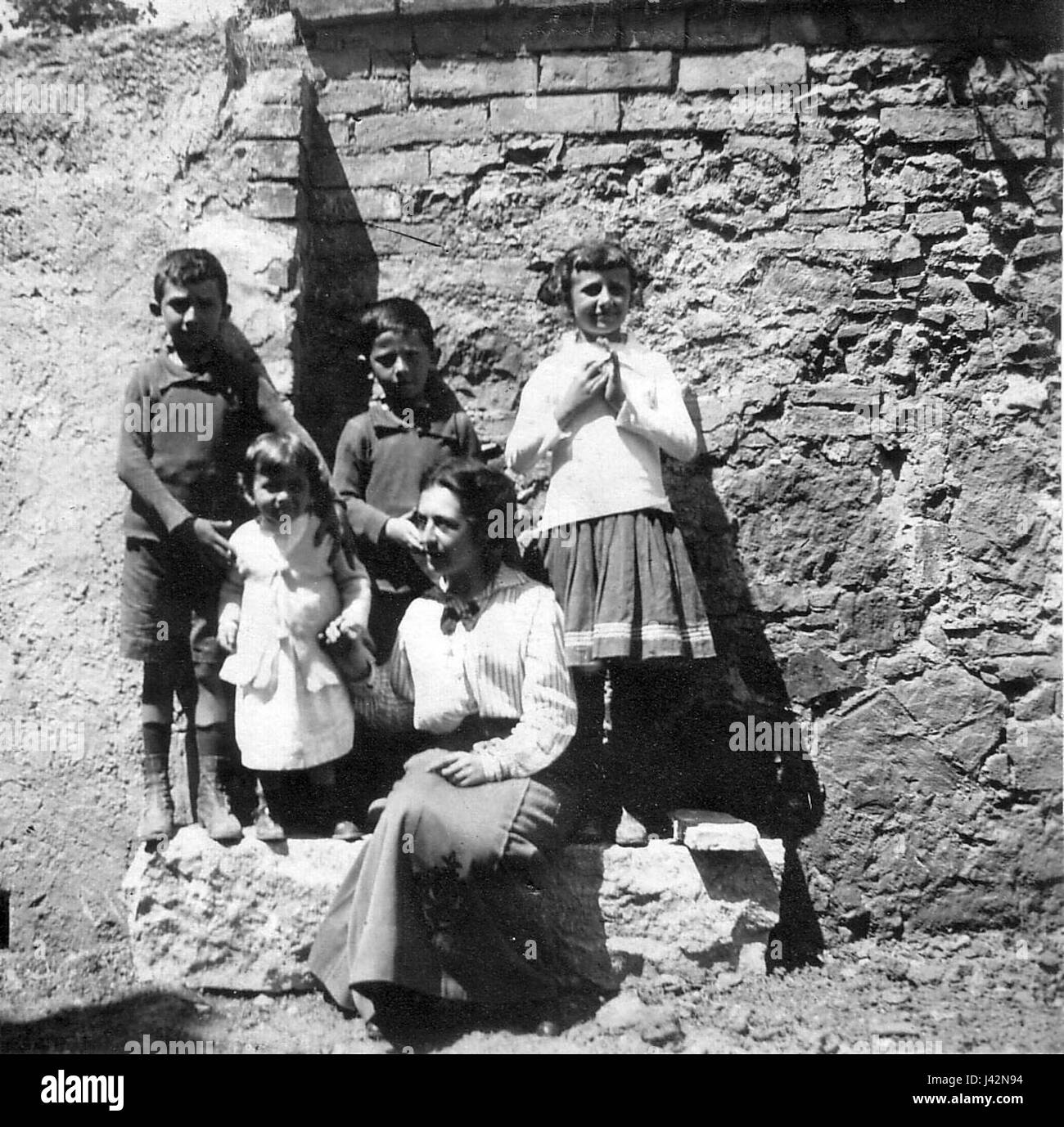 Maria Corsini and children Stock Photo Alamy