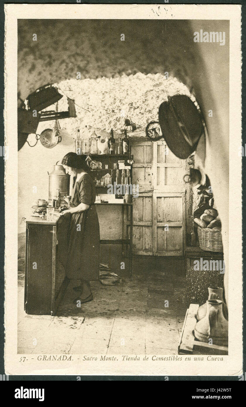 L. Roisin CP 057 Granada. Sacro Monte. Tienda de Comestibles en una ...