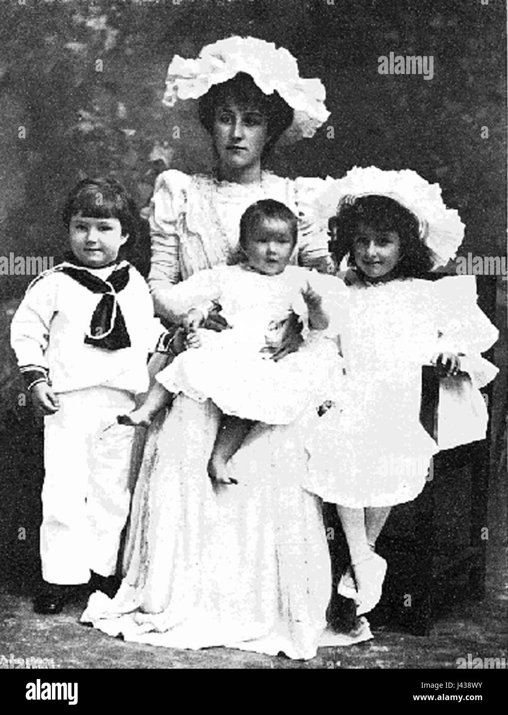 Lady Dudley and children 1898 Stock Photo - Alamy
