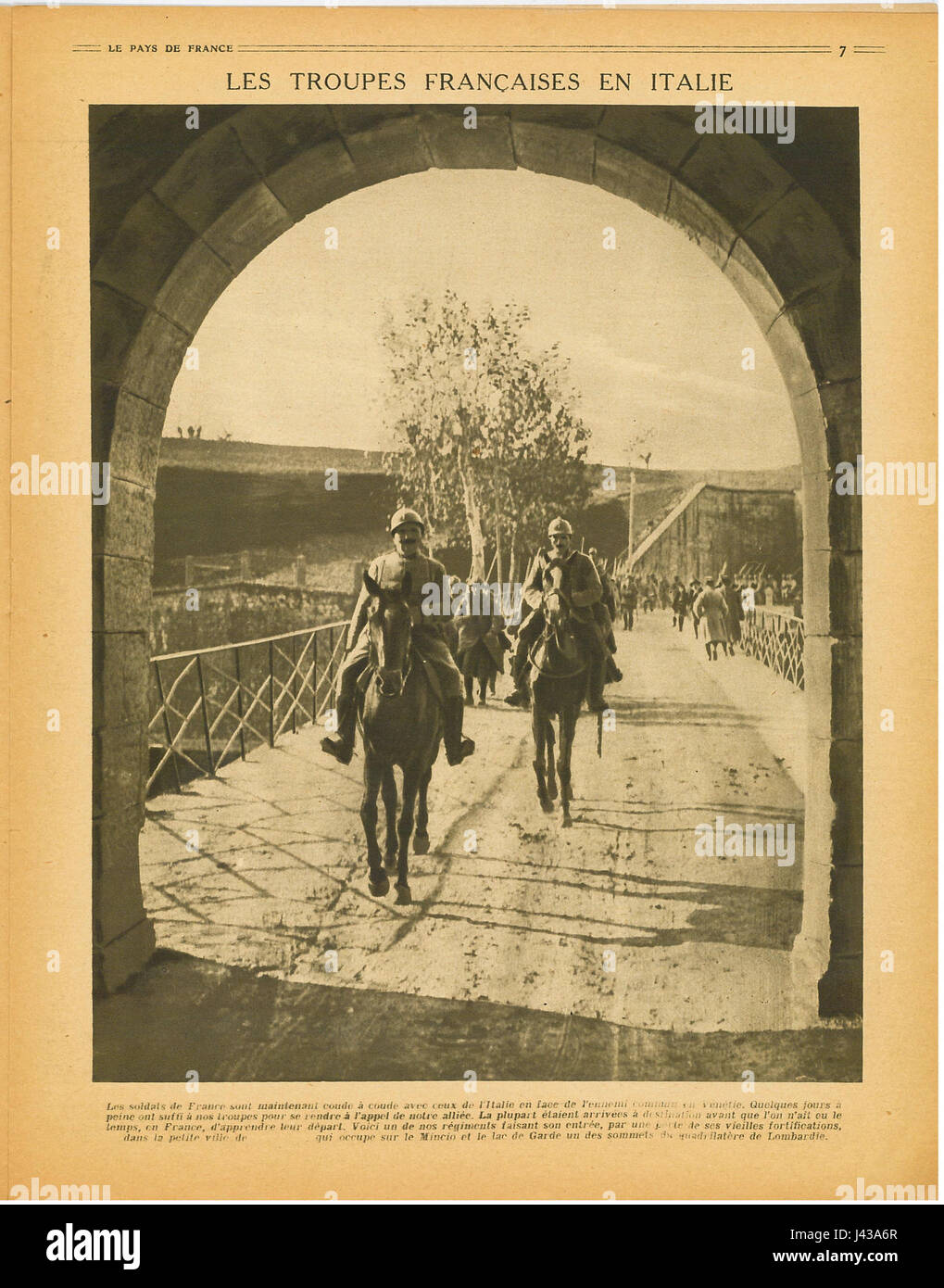 Le Pays de France, No165, a publication showcasing French geography, culture, and history, with illustrations from scan09, Page07. Stock Photo