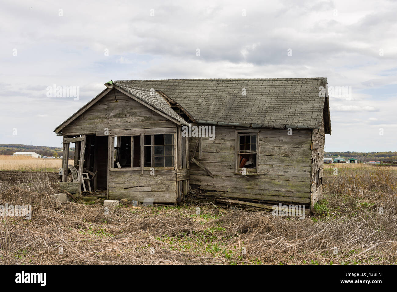 Old Wooden Farm House In A Dilapidated State, Ontario, Canada Stock Photo