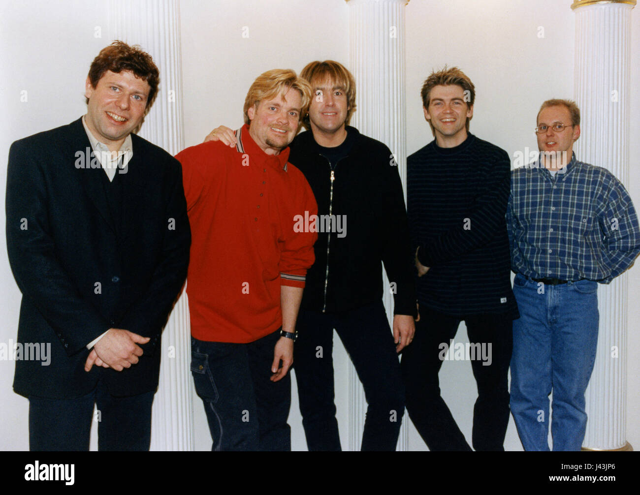 PER GESSLE with his band Gyllene tider with Anders Herrlin-Mats Persson-Micke syd Andersson och Göran Fritzon 2002 Stock Photo