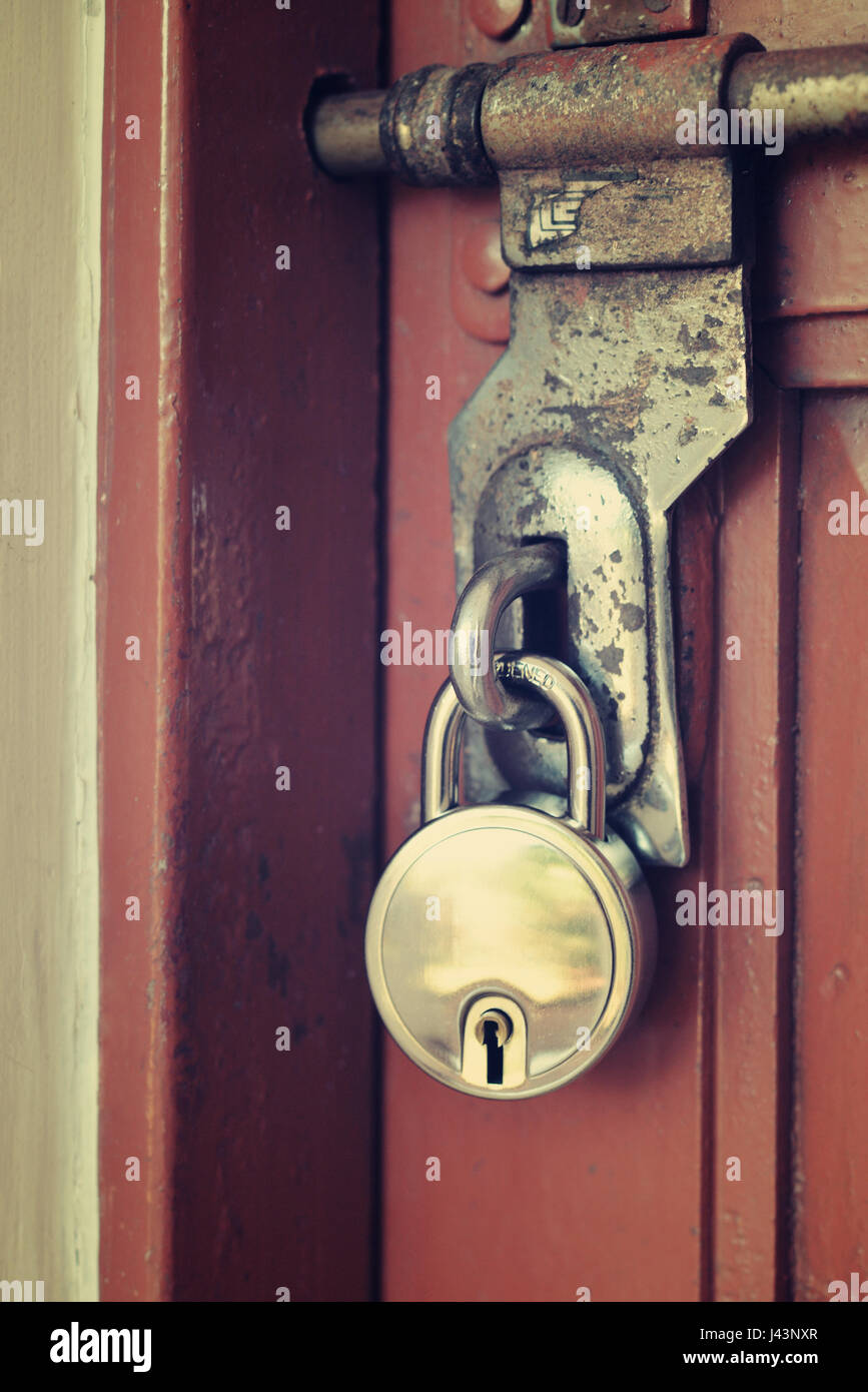 Vintage door lock on wooden door, close up Stock Photo - Alamy