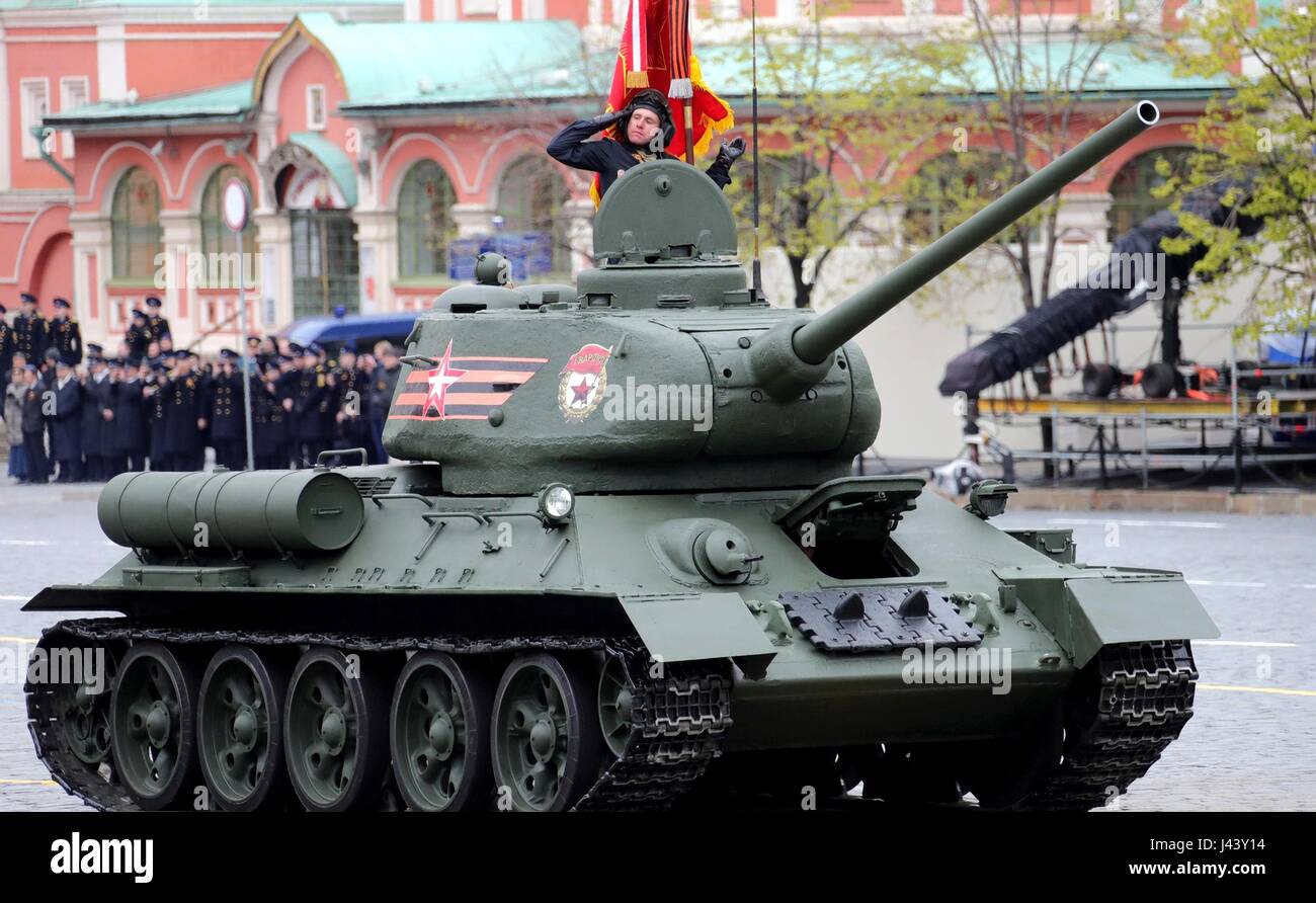 Moscow, Russia. 09th May, 2017. Russian soldiers in the legendary WWII T-34 tank during the annual Victory Day military parade marking the 72nd anniversary of the end of World War II in Red Square May 9, 2017 in Moscow, Russia. Credit: Planetpix/Alamy Live News Stock Photo