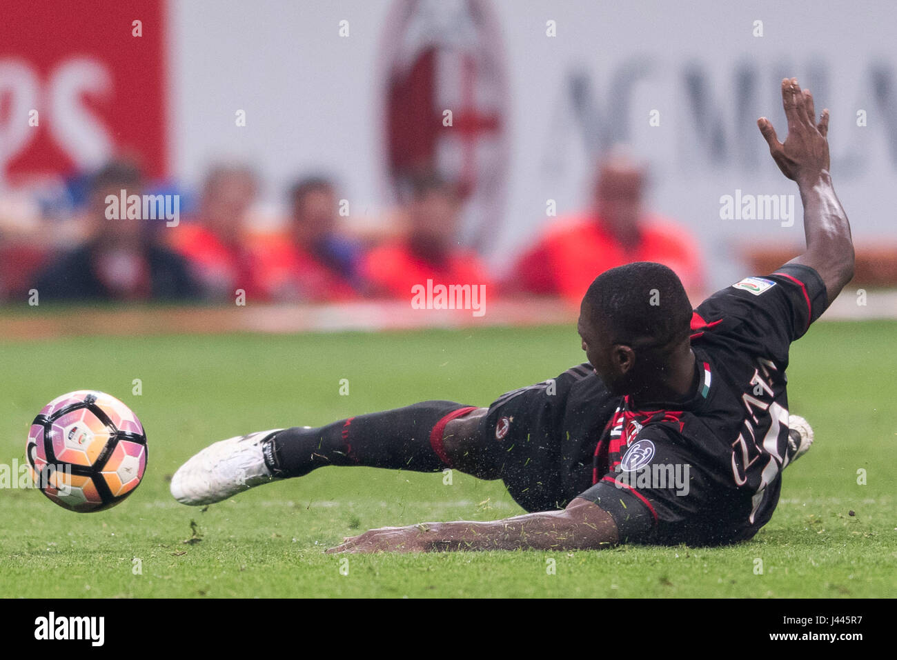 Cristian Zapata (Milan), MAY 7, 2017 - Football / Soccer : Italian 'Serie A' match between AC Milan 1-4 AS Roma at Stadio Giuseppe Meazza in Milan, Italy. (Photo by Maurizio Borsari/AFLO) Stock Photo