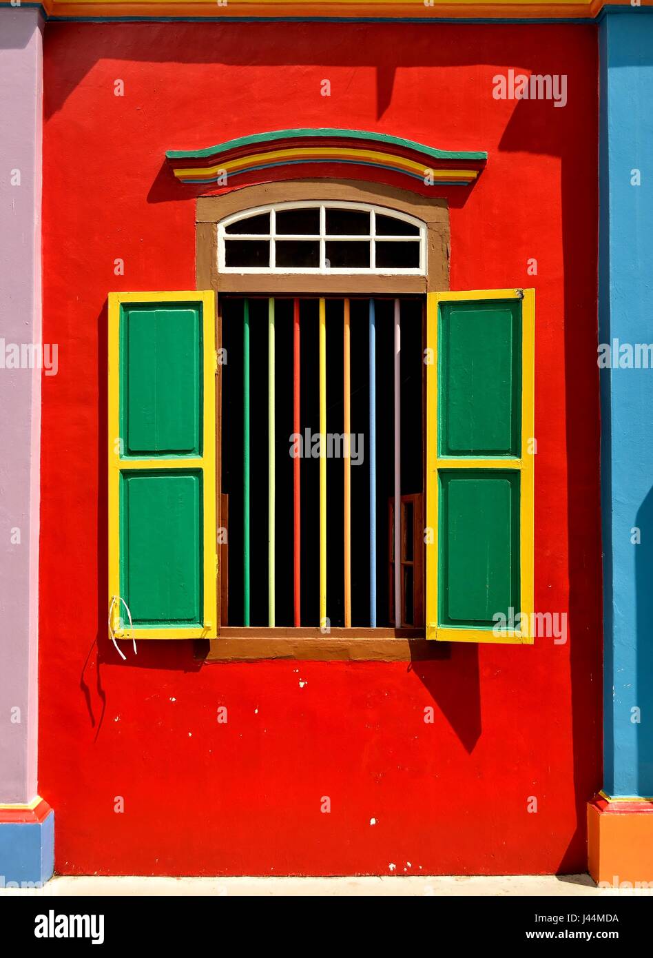 Old Indian Window Shutter From Madhya Pradesh - 18thC Old Indian Window Shutter From Madhya Pradesh - 18thC