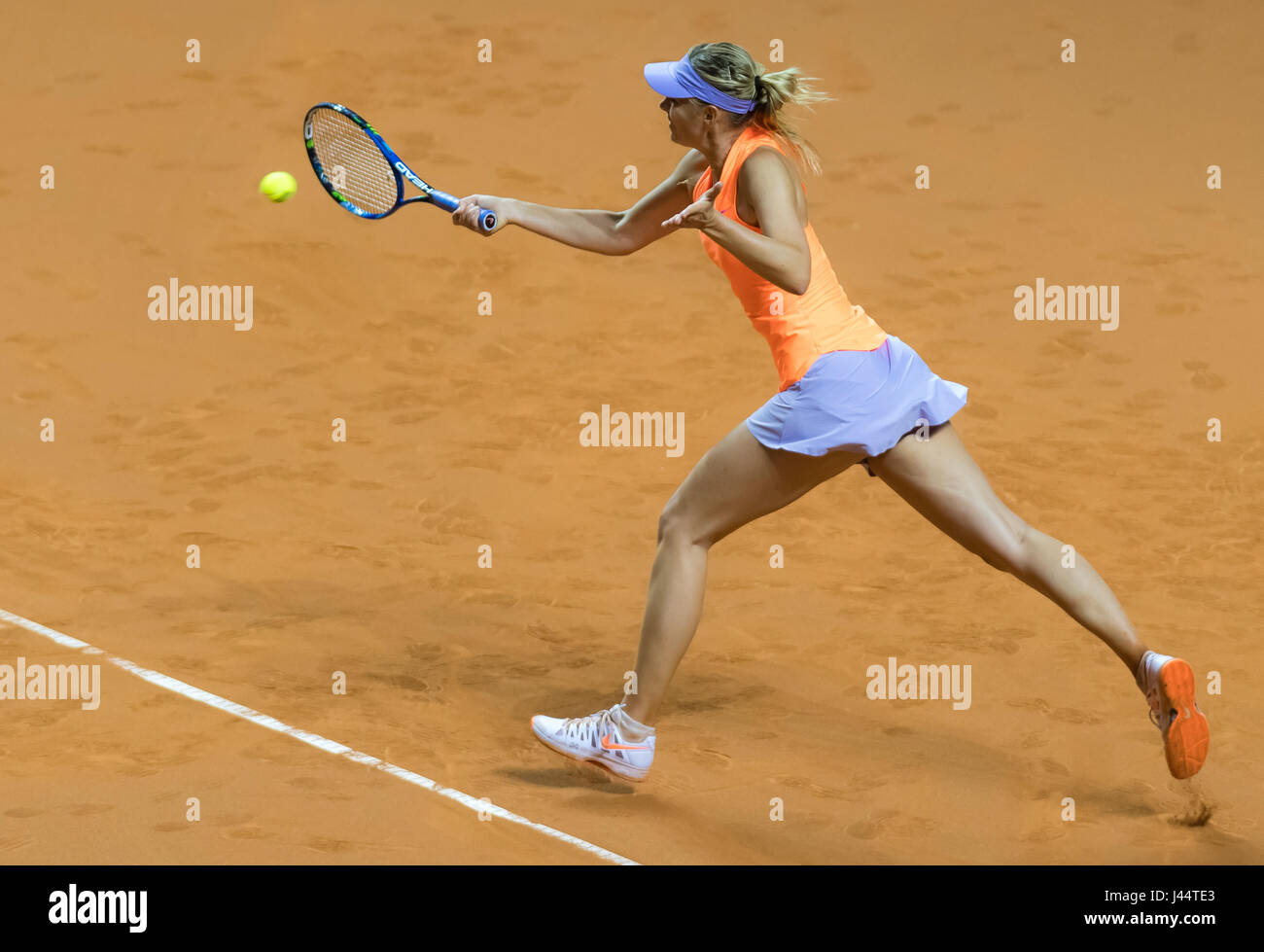 STUTTGART, GERMANY - APRIL 26 : Maria Sharapova at the 2017 Porsche Tennis  Grand Prix WTA Premier tournament Stock Photo - Alamy