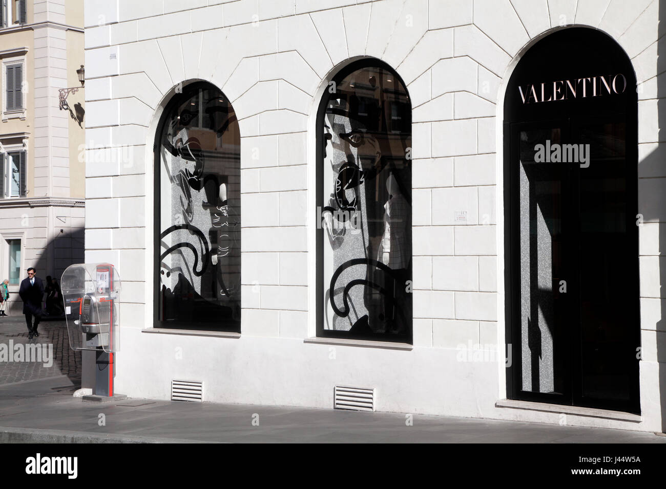 Valentino fashion store at Piazza di Spagna in Rome, Italy. Shop window  Stock Photo - Alamy