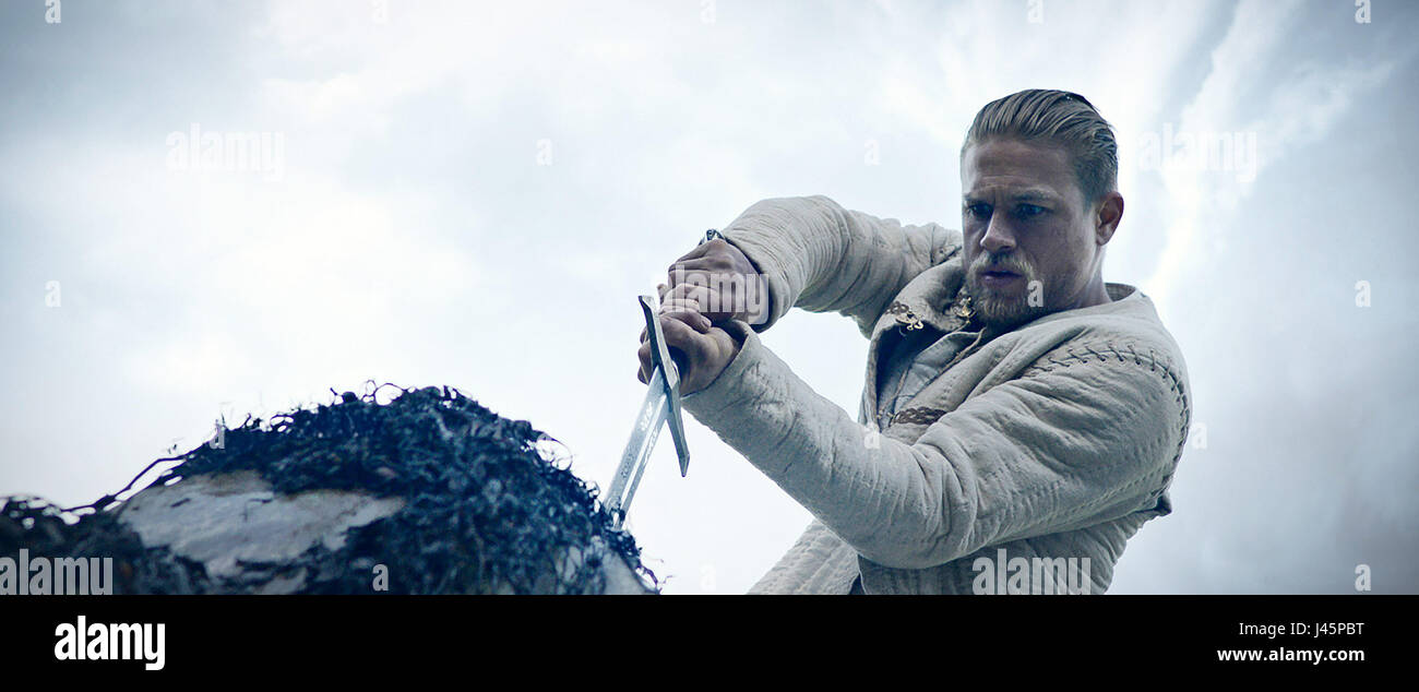 KING ARTHUR: LEGEND OF THE SWORD, Charlie Hunnam, 2017. © Warner Bros ...