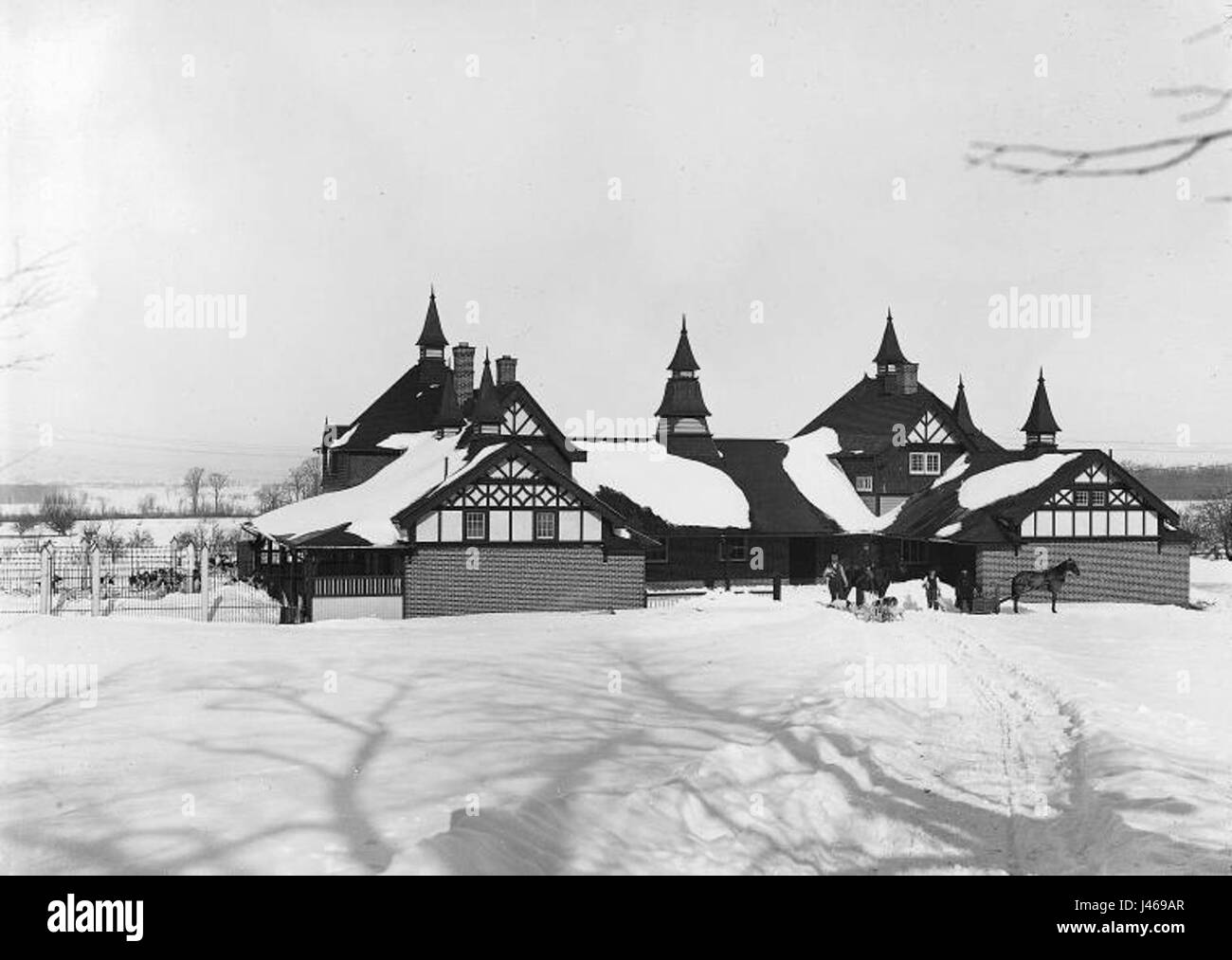 Montreal Hunt Kennels Stock Photo Alamy