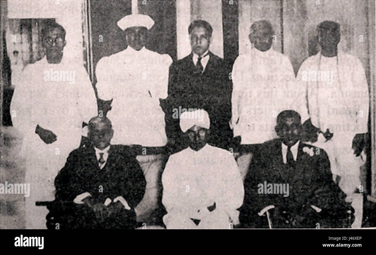 Ministers of the Second State Council of Ceylon with the Speaker in 1936 Stock Photo
