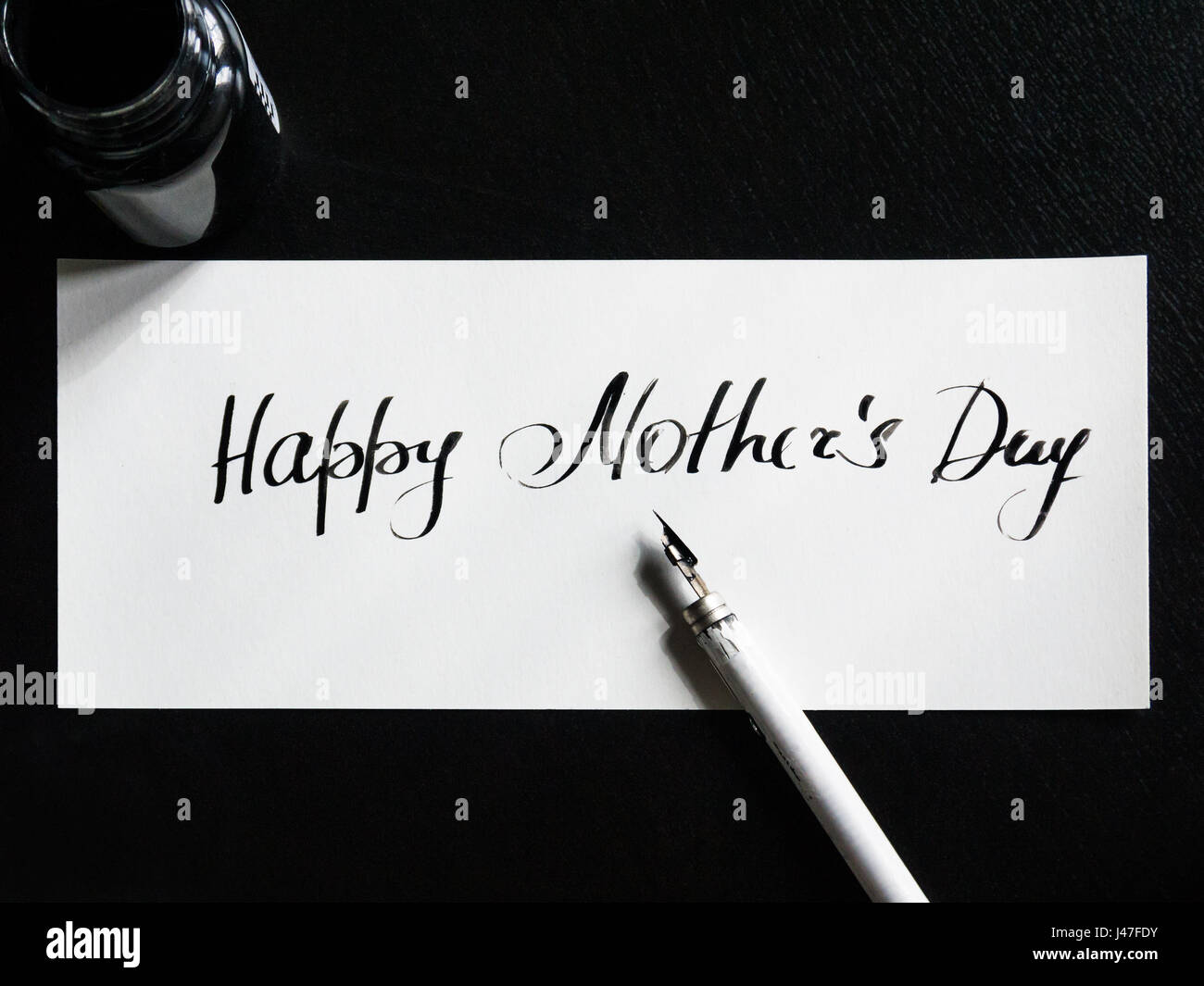 Happy mothers day hand drawn lettering hi-res stock photography and ...
