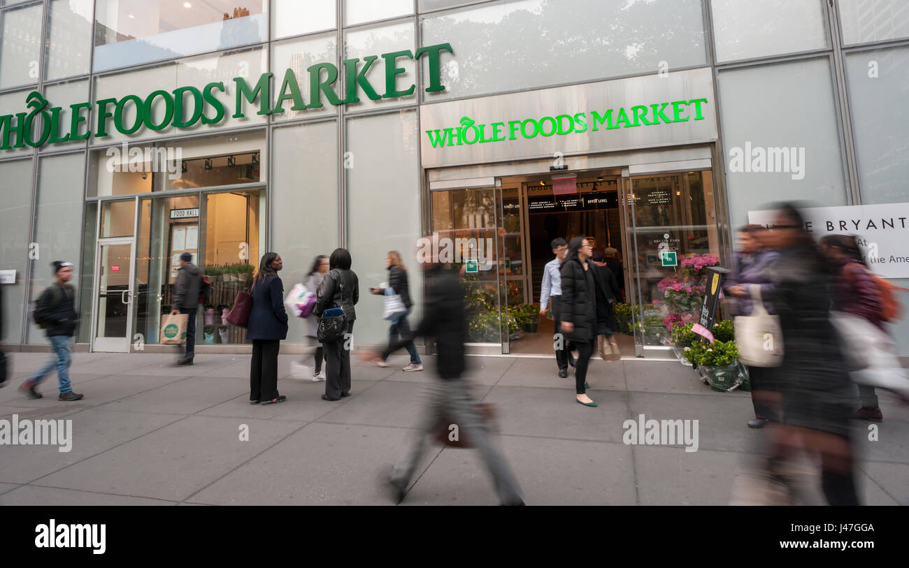 Whole Foods Market Bryant Park, NYC, USA Stock Photo - Alamy