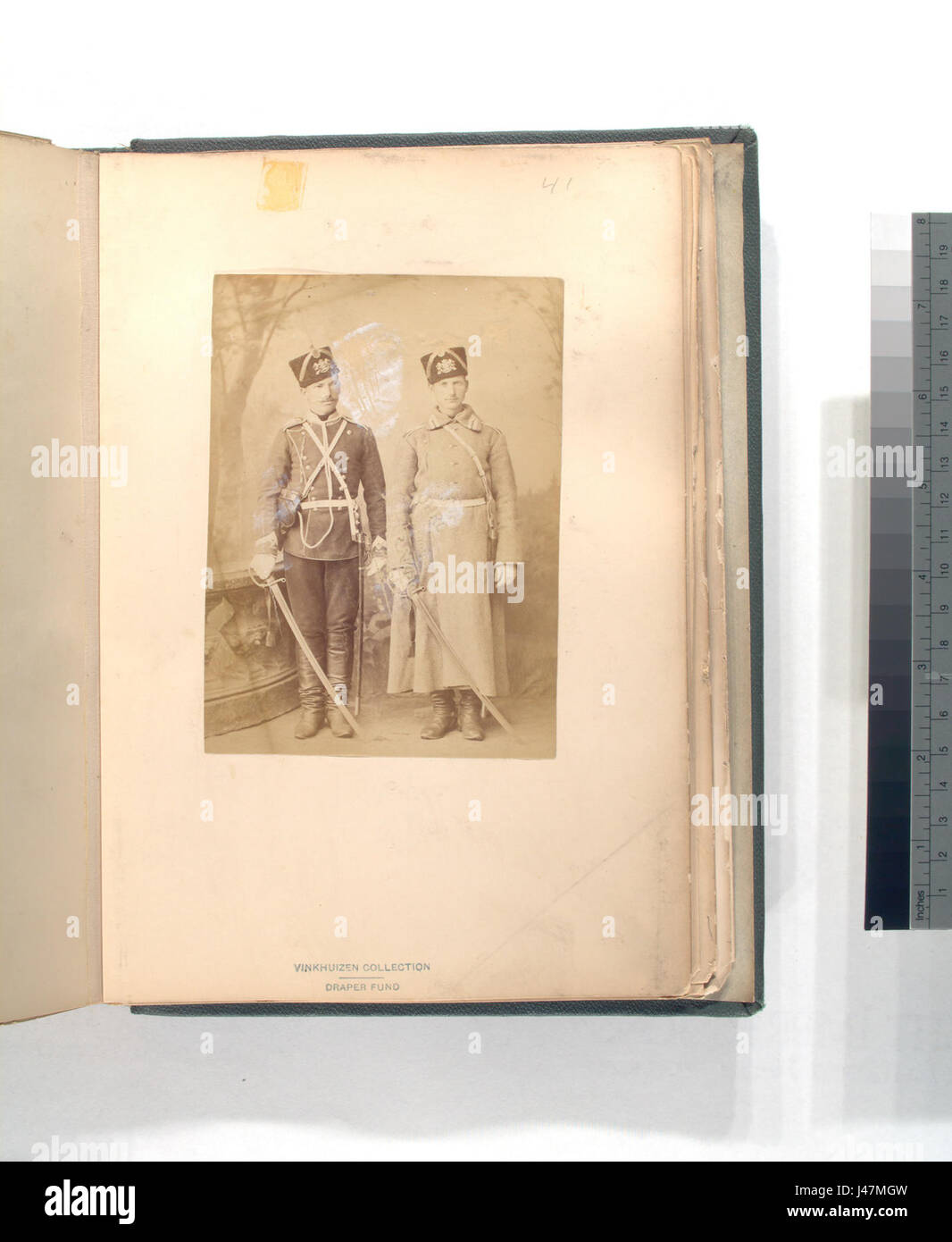 Officer. 1st Cavalry and Cavalryman, cir. 1908; winter parade unif (NYPL b14896507 120228) Stock Photo