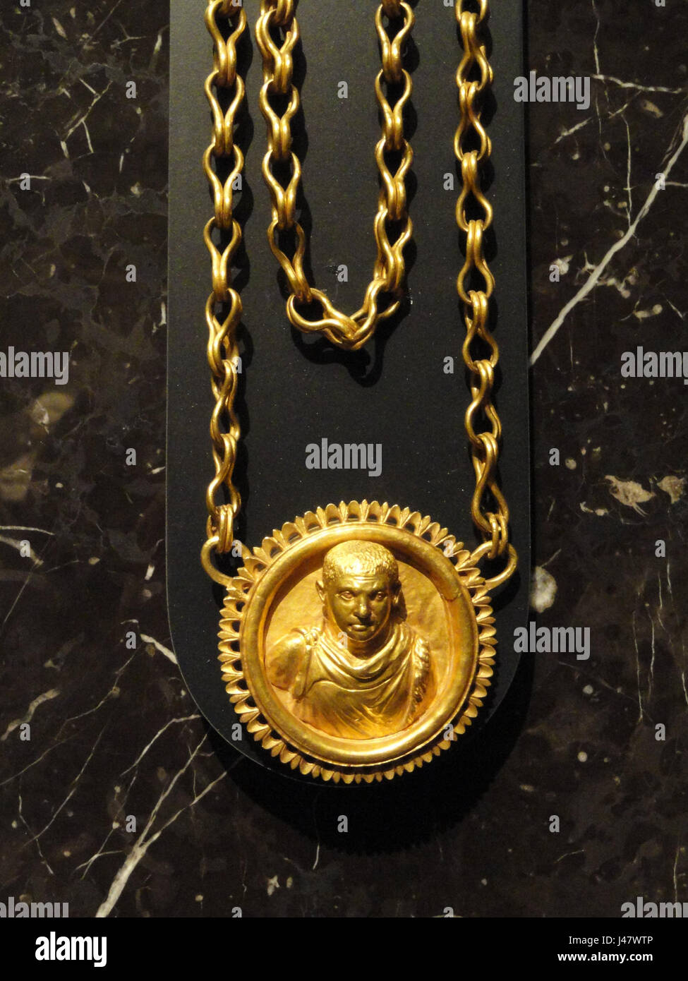 Necklace with Portrait Medallion, said to be from a tomb at Aboukir near Alexandria, Egypt, from the reign of Gordian III (238 243 CE) or slightly later   Nelson Atkins Museum of Art   DSC08235 Stock Photo
