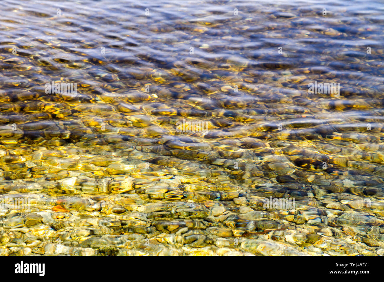 Pebbles at the bottom of a river hi-res stock photography and images ...