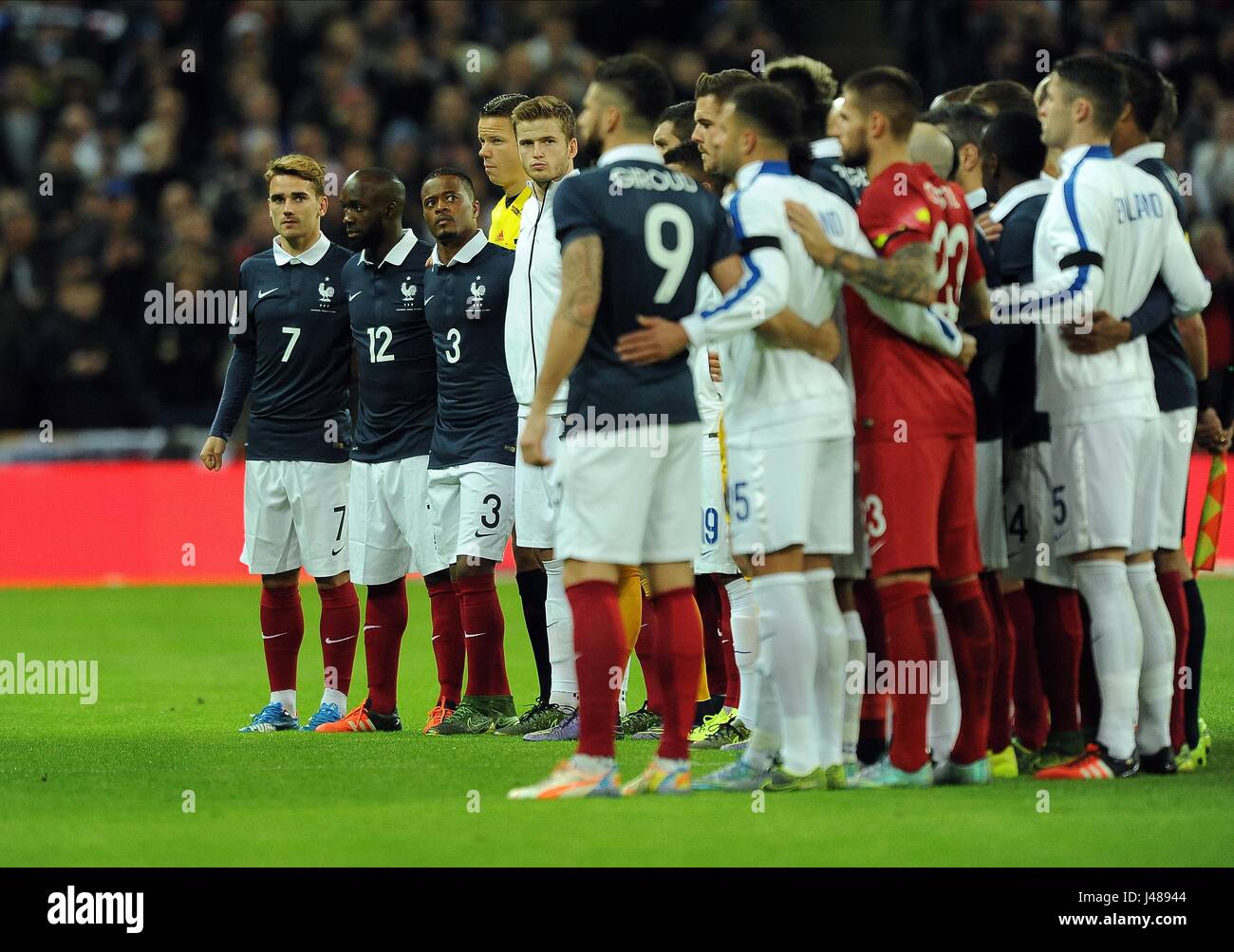 ENGLAND AND FRANCE TEAMS POSE ENGLAND V FRANCE WEMBLEY STADIUM LONDON
