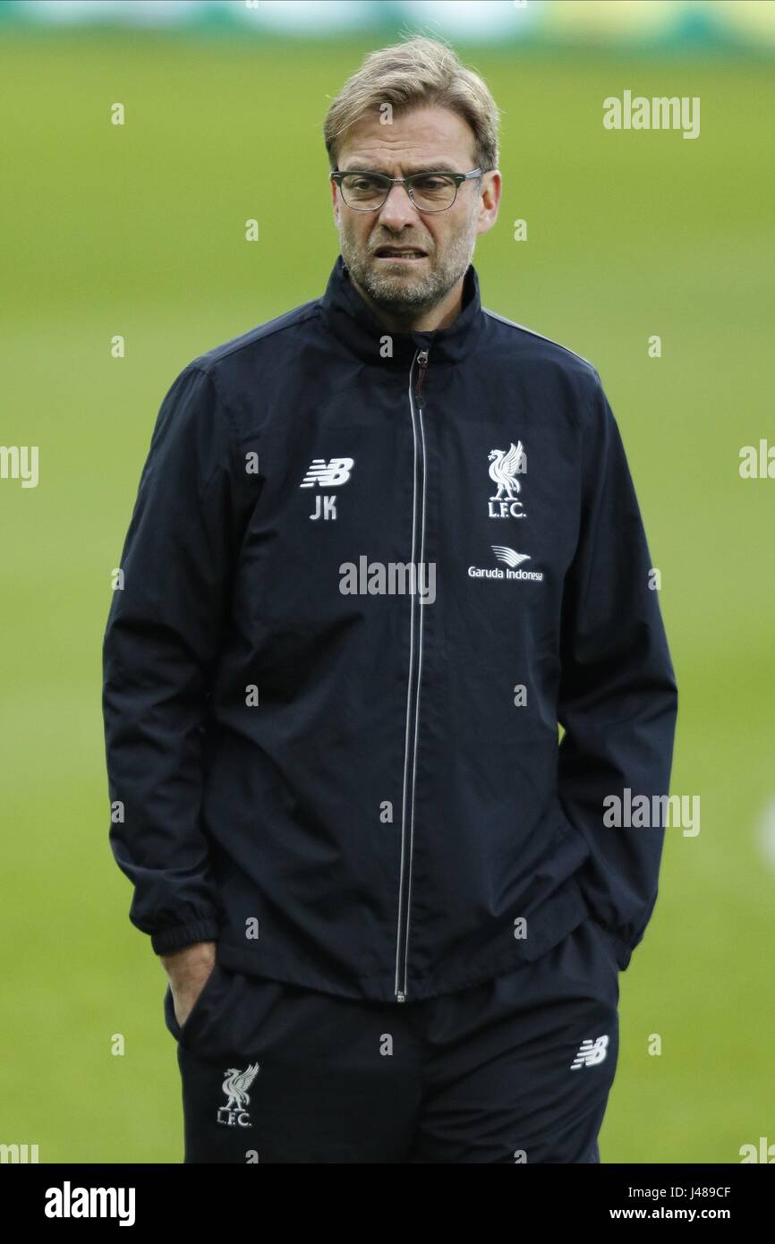 Liverpool fc managers jacket sale