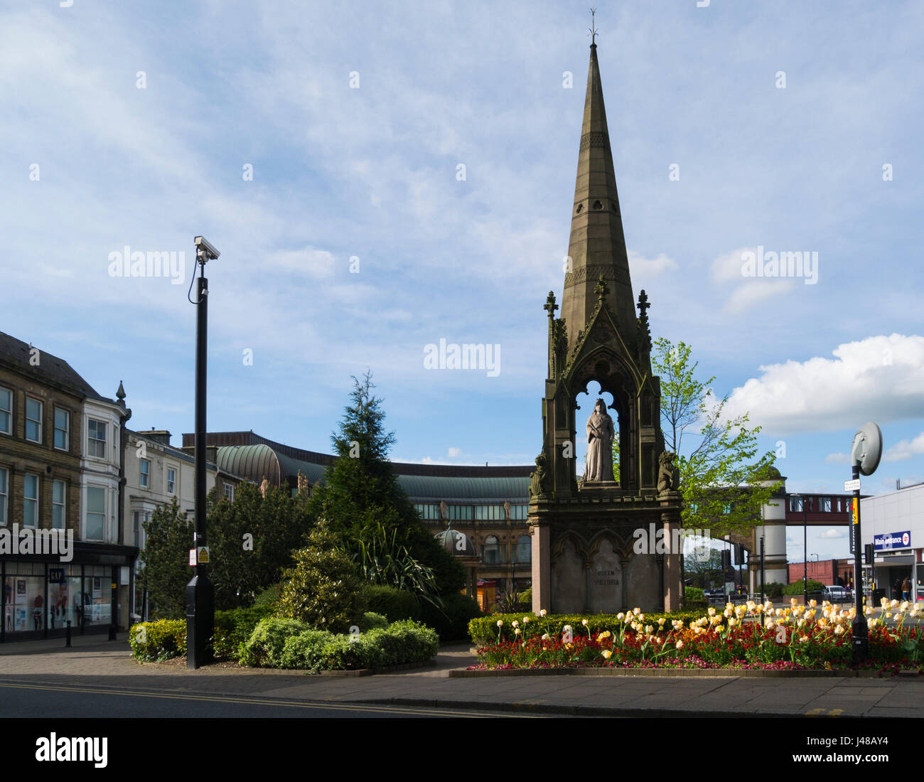 Queen Victoria statue erected in Station Square Gardens to commemorate her Golden Jubilee 1887 Harrogate North Yorkshire Stock Photo