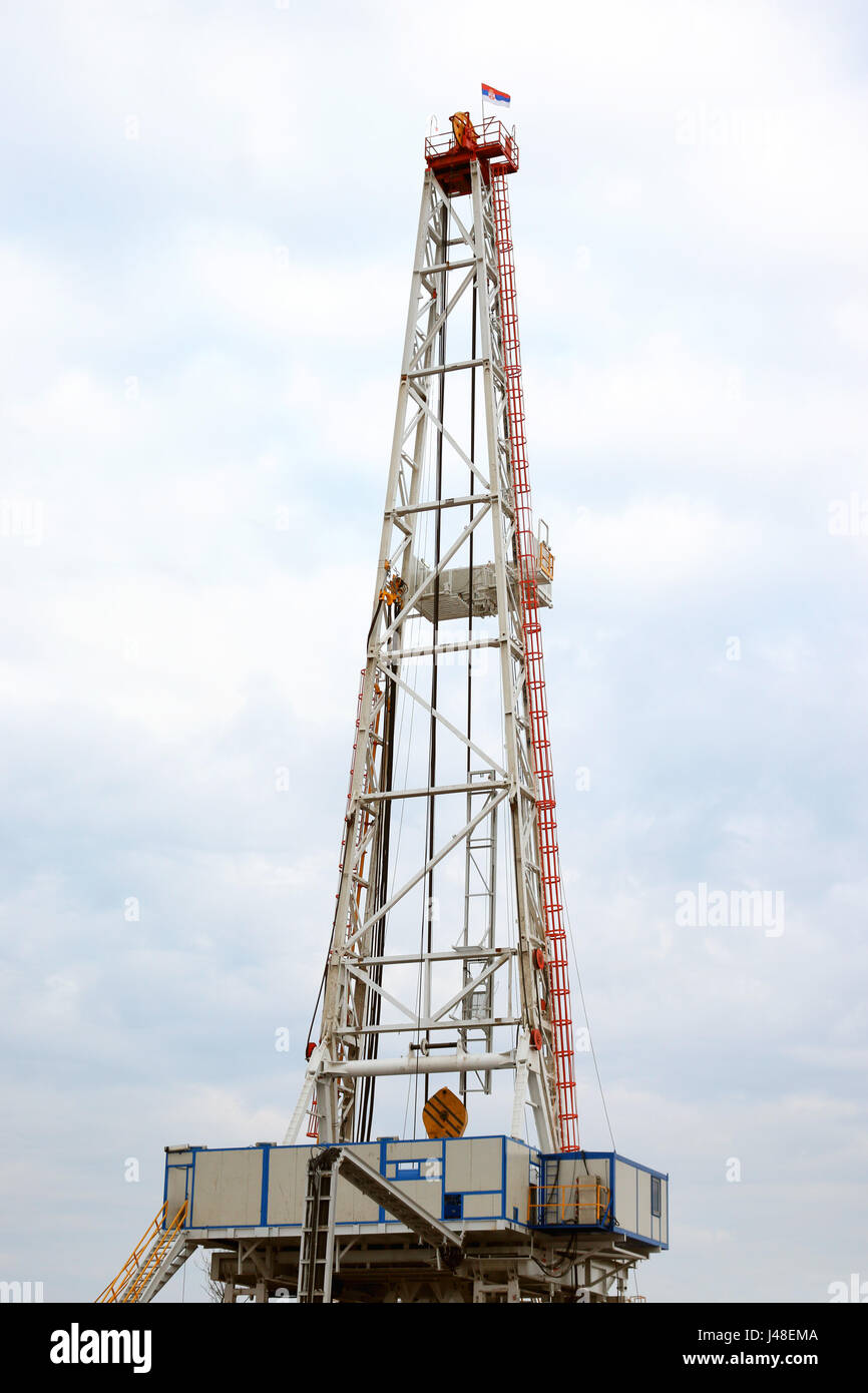heavy industry oil drilling rig Stock Photo - Alamy
