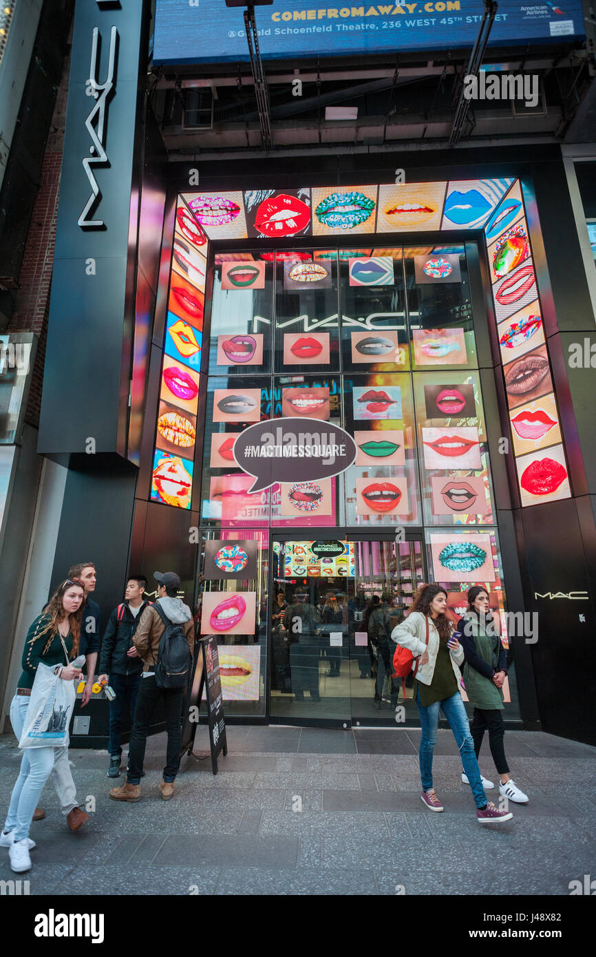 A MAC cosmetics store in Times Square in New York on Tuesday, May 9, 2017. MAC is a brand of the Estée Lauder Companies. (© Richard B. Levine) Stock Photo