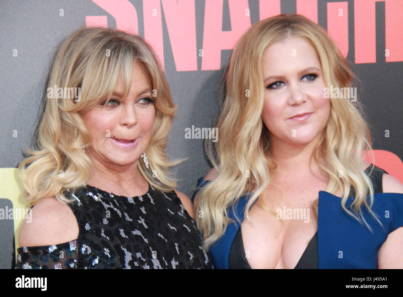 Los Angeles, USA. 10th May, 2017. Goldie Hawn, Amy Schumer 05/10/2017