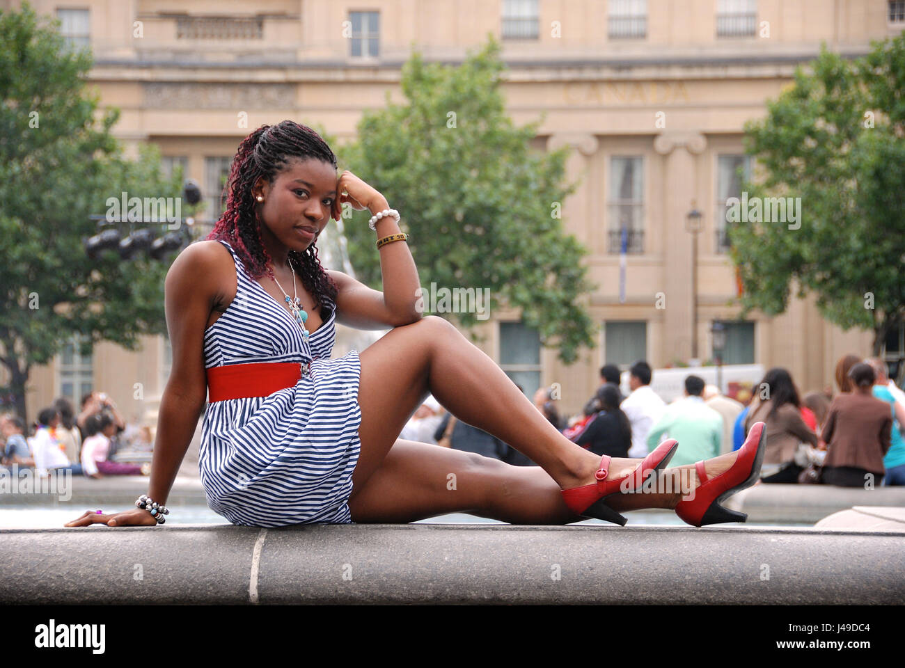 beautiful-girl-posing-in-trafalgar-square-london-uk-stock-photo-alamy