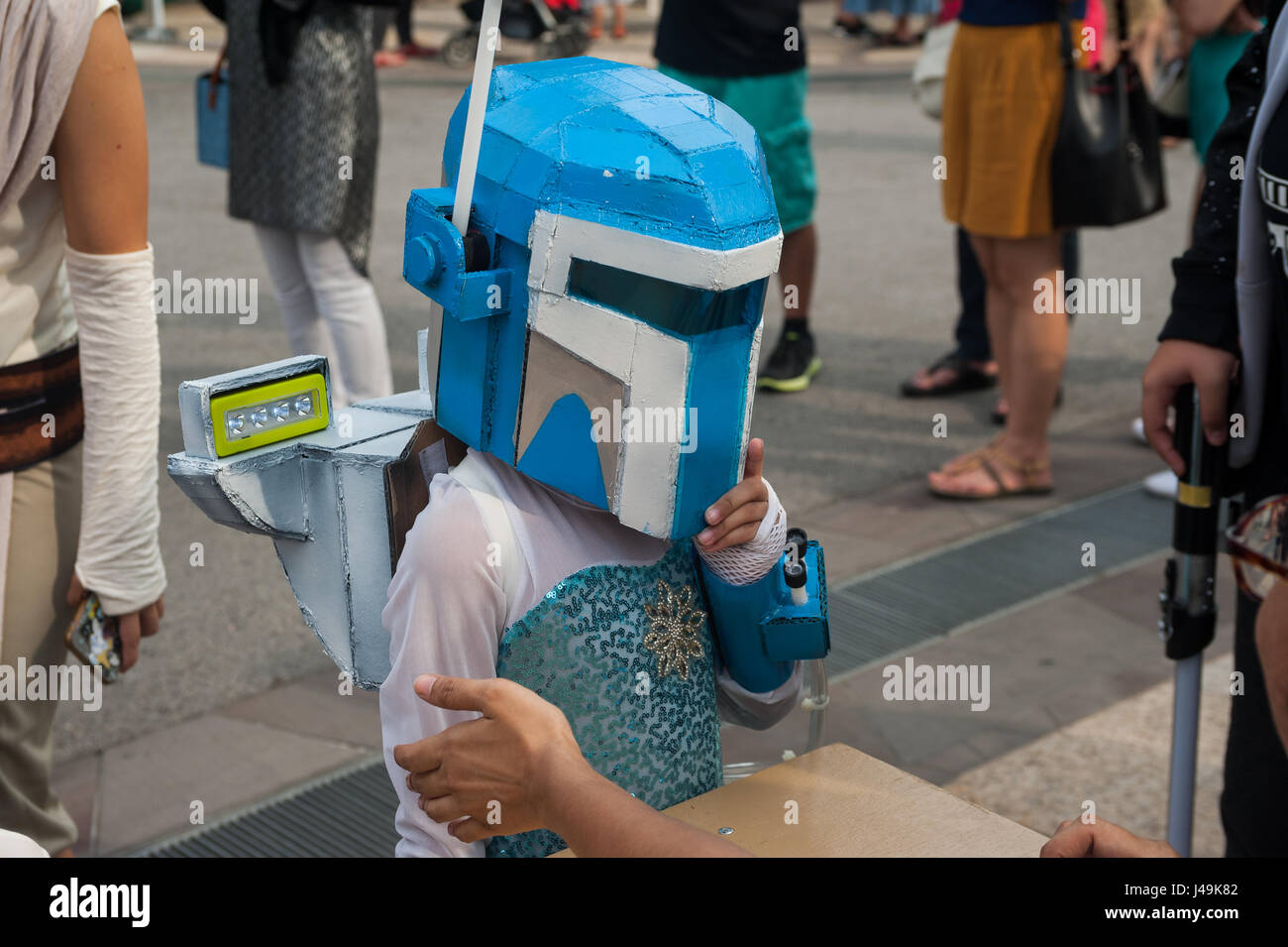 06.05.2017, Singapore, Republic of Singapore, Asia - Star Wars fans dressed  in their costumes gather during the annual Star Wars event. Stock Photo