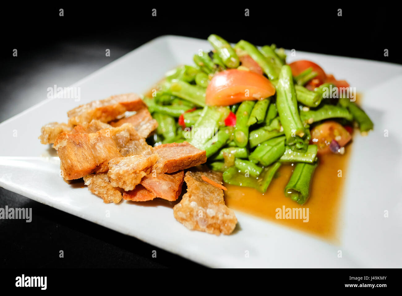 Crispy pork rind hires stock photography and images Alamy