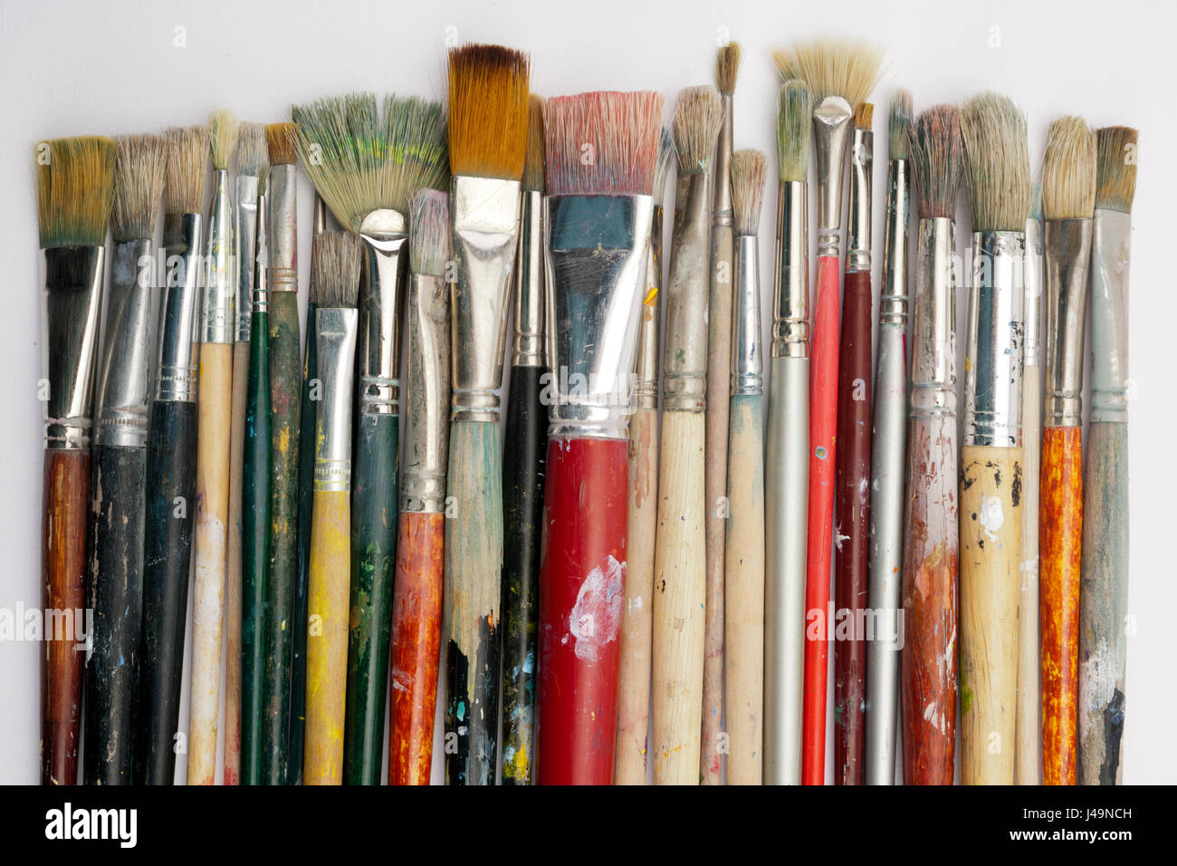 A set of different brushes for painting the landscape Stock Photo - Alamy
