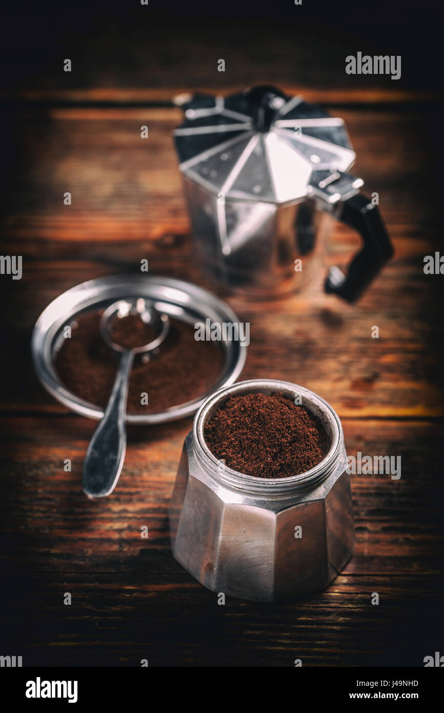 Espresso coffee grounds hi-res stock photography and images - Alamy