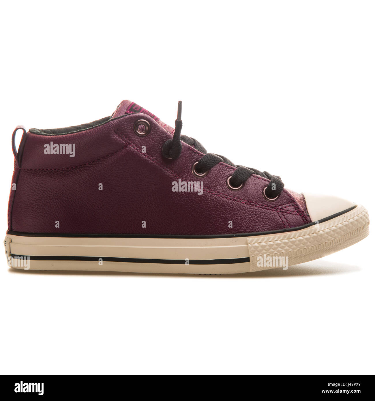 Chuck taylor all star street Cut Out Stock Images & Pictures - Alamy
