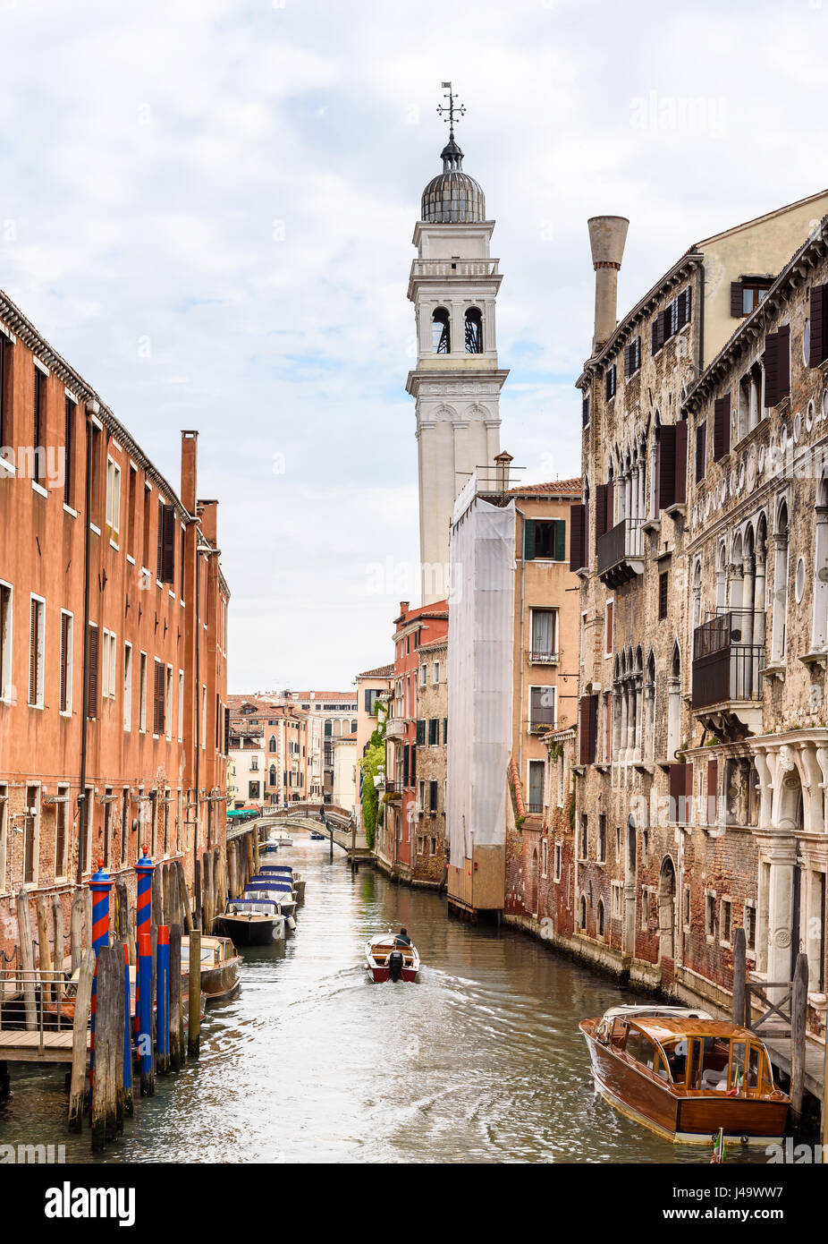 Venice italy boats hi-res stock photography and images - Alamy