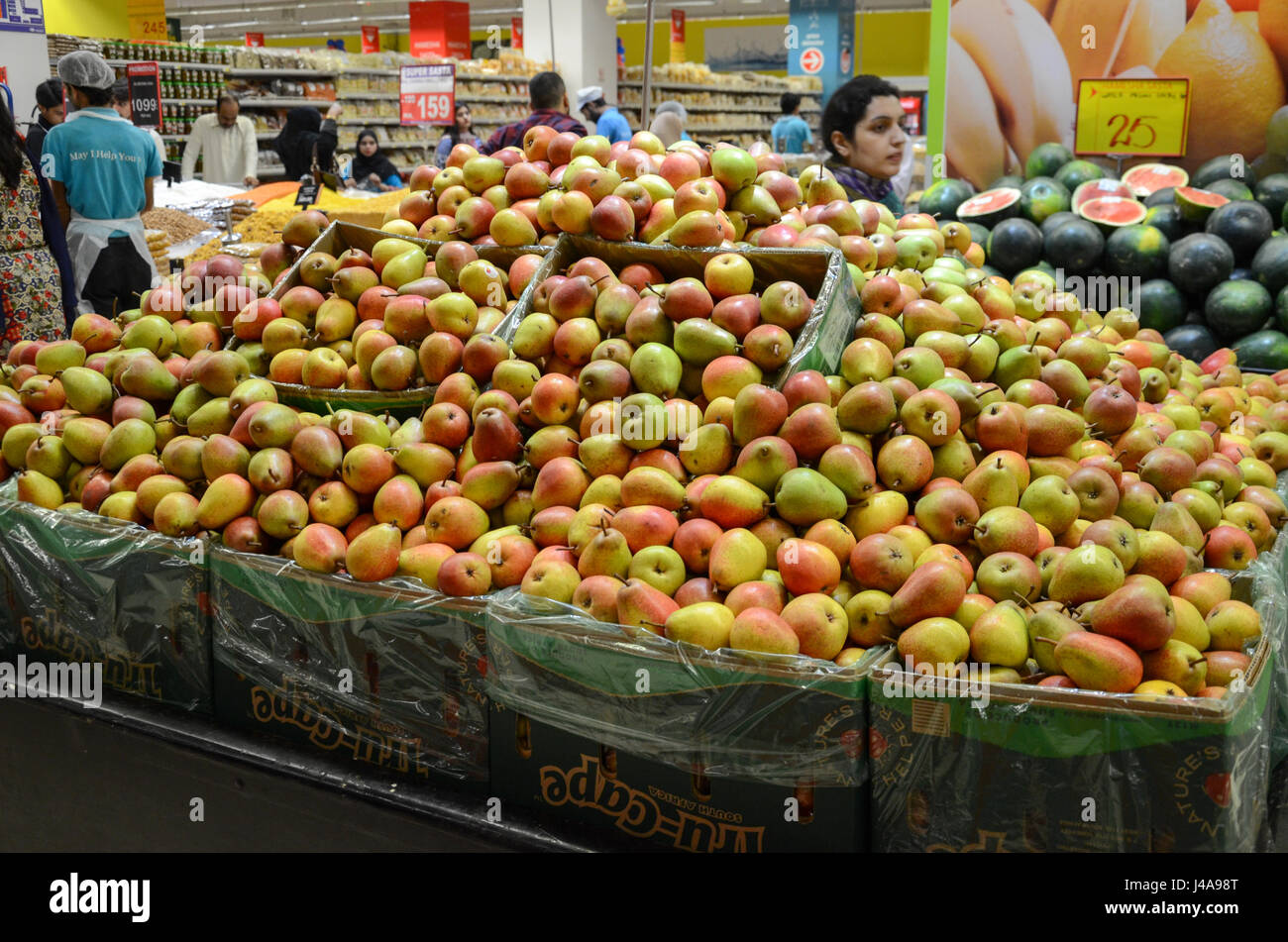 Hyperstar Supermarket at the biggest mall of Pakistan, Emporium Mall