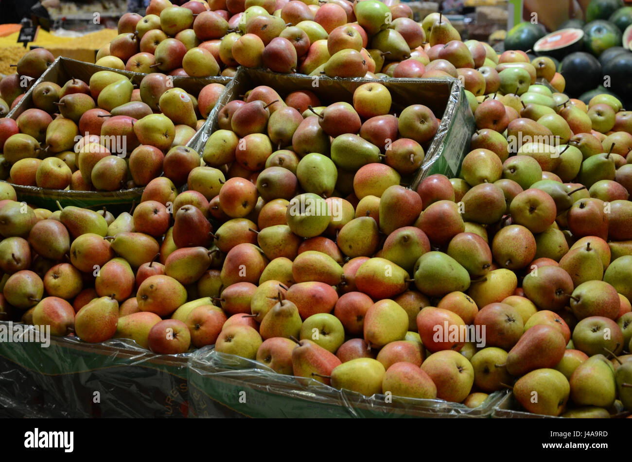 Hyperstar Supermarket at the biggest mall of Pakistan, Emporium Mall