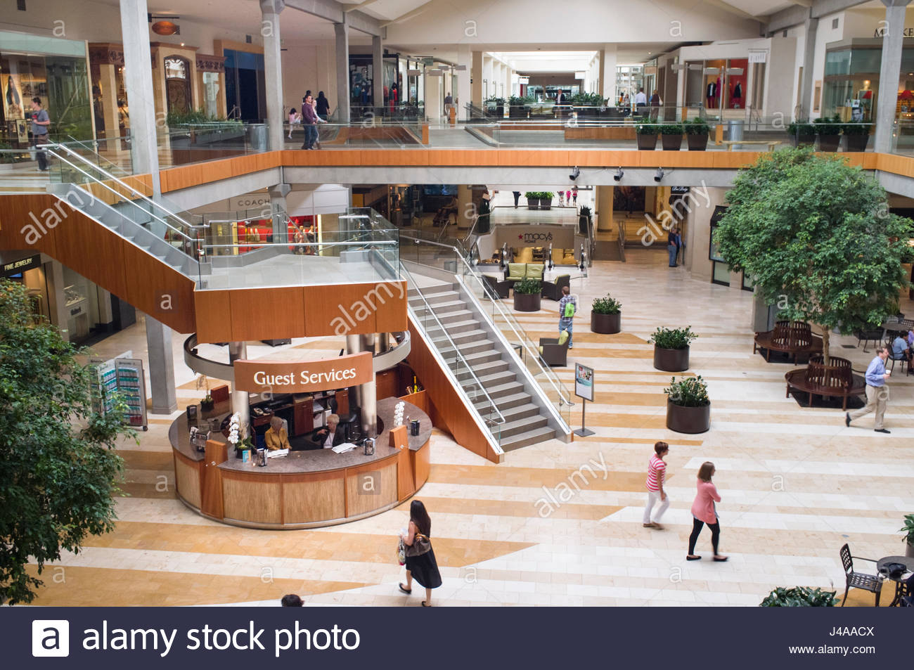 Bellevue Square Mall >> Guest Service Kiosk In The Center Court Of The Bellevue Square Stock Bellevue Square Mall >> Guest Service Kiosk In The Center Court Of The Bellevue Square Stock