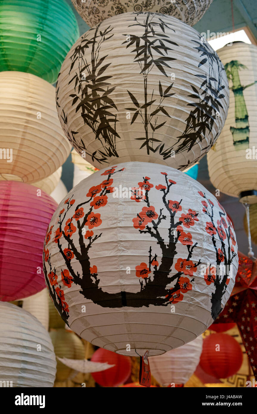 paper lanterns canada