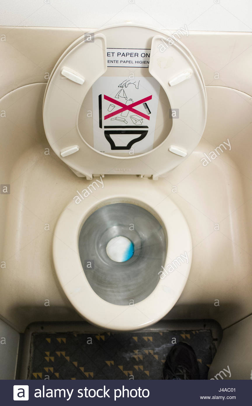 Aircraft Toilet Stock Photos & Aircraft Toilet Stock Images Alamy