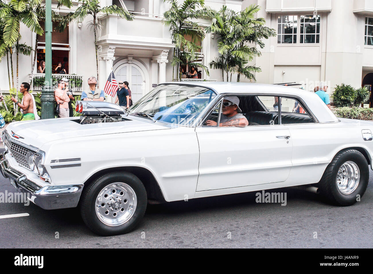 Cars classic america flag hires stock photography and images Alamy