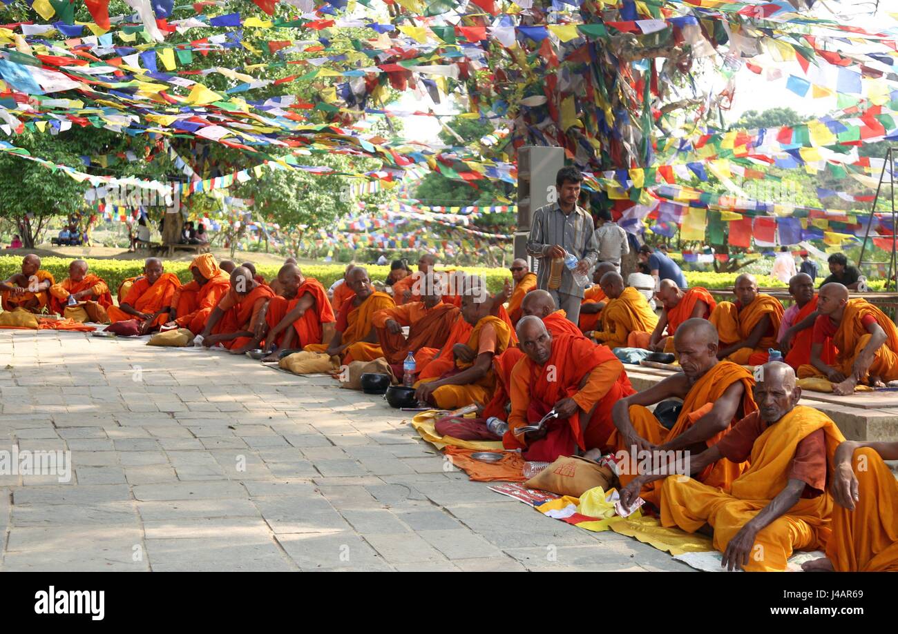 Nepal buddha birthplace lumbini stupa temple hi-res stock photography ...