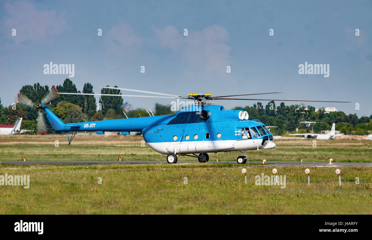 Mil 8 helicopter hi-res stock photography and images - Alamy