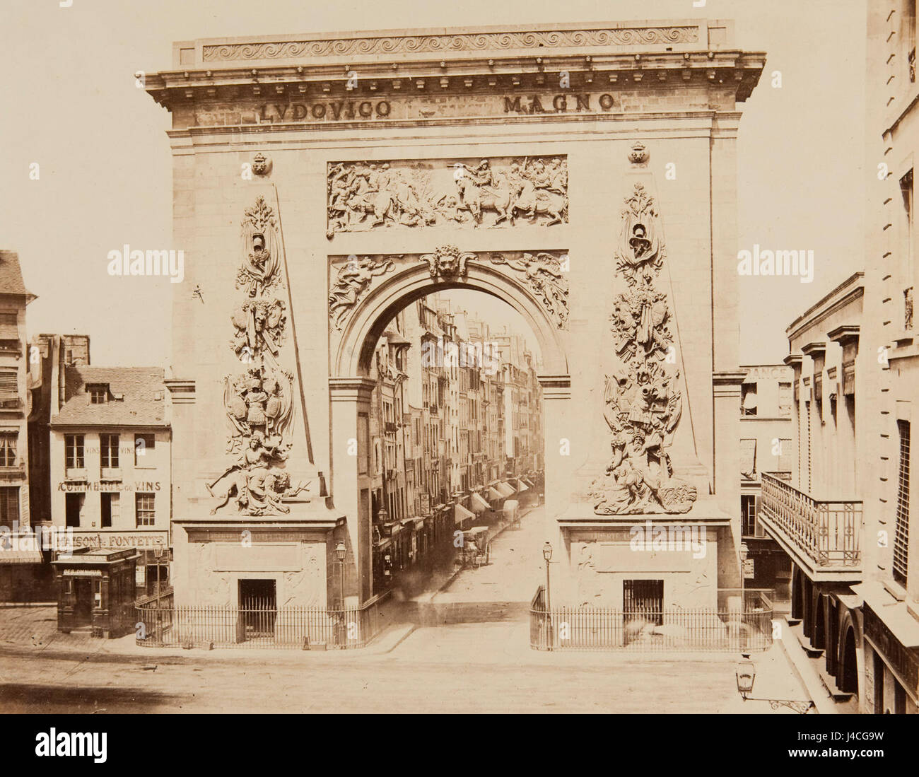 Porte saint denis hi-res stock photography and images - Alamy