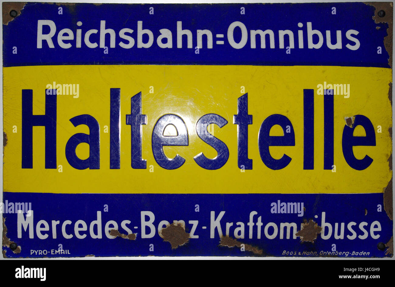 Reichsbahn=Omnibus Haltestelle um 1924 (Emaille Schild) Stock Photo