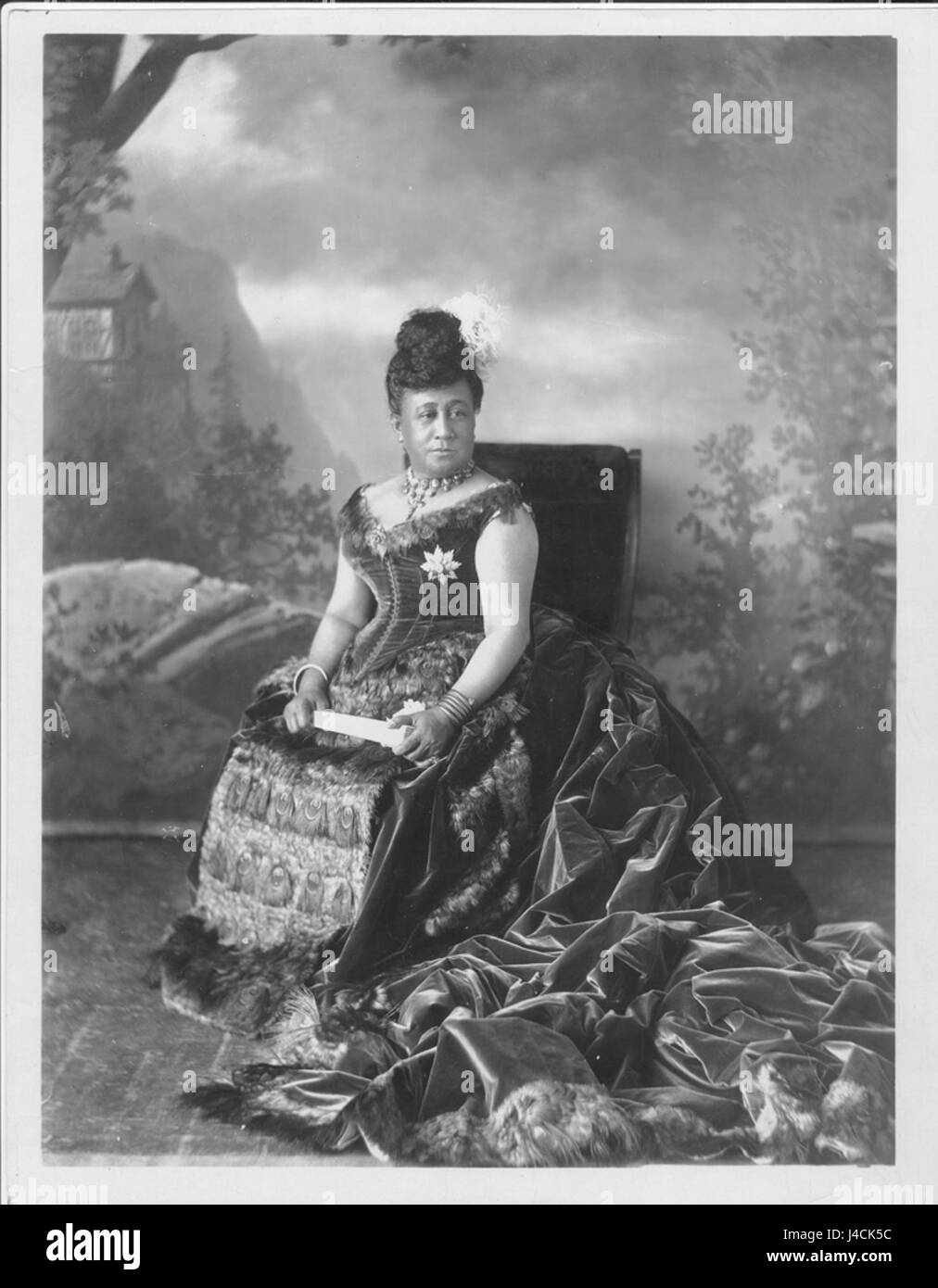 Queen Kapiolani wearing her peacock gown at the Golden Jubilee of Queen Victoria (PP 97 14 014) Stock Photo