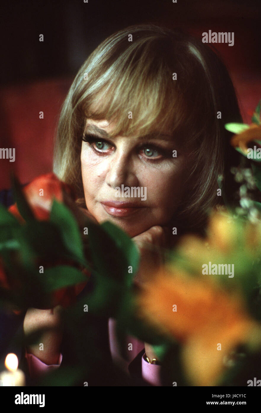 German actress Hildegard Knef in Berlin (Germany) in March 1980. She was a popular actress, writer and singer. Knef was born on 28 December 1925 in Ulm (Baden-Wurttemberg, Germany) and died of a pneumonia on 1 February 2002 in Berlin (Germany).    | usage worldwide Stock Photo