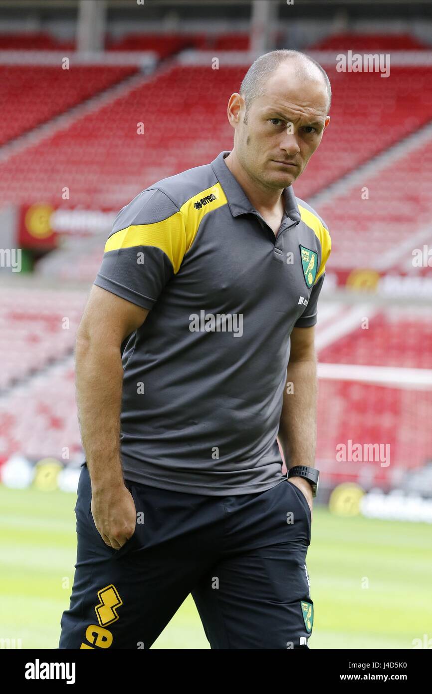 ALEX NEIL NORWICH CITY FC MANAGER STADIUM OF LIGHT SUNDERLAND ENGLAND ...