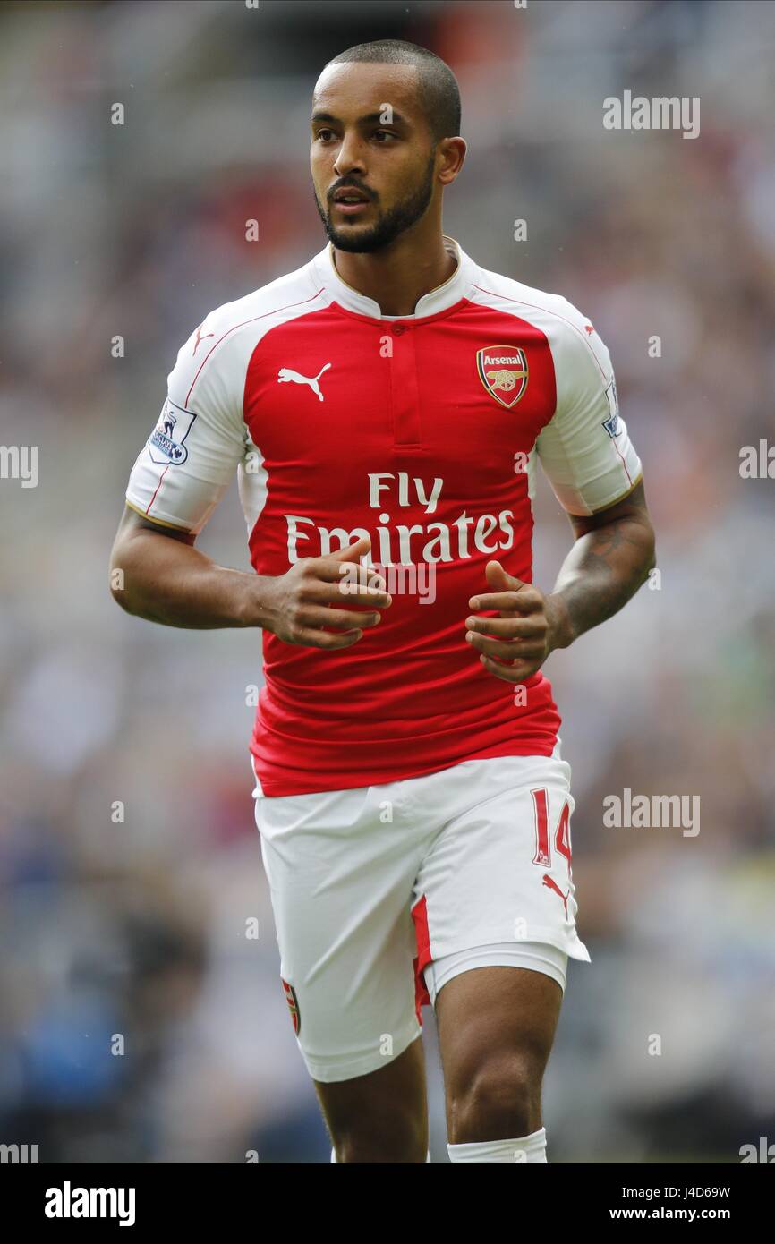 THEO WALCOTT ARSENAL FC ARSENAL FC ST JAMES PARK NEWCASTLE ENGLAND 29