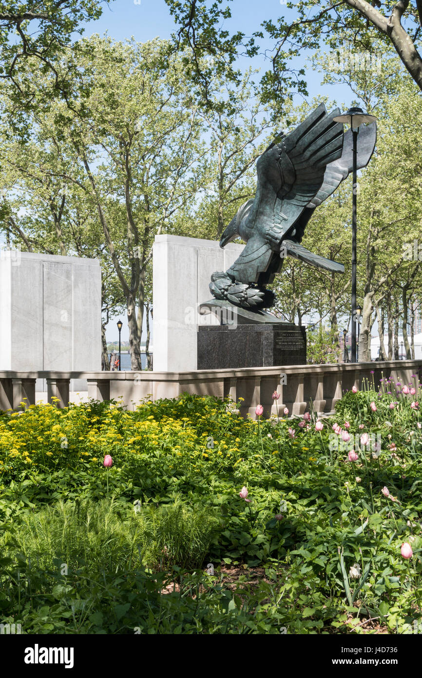 Eagle statue battery park manhattan hires stock photography and images Alamy