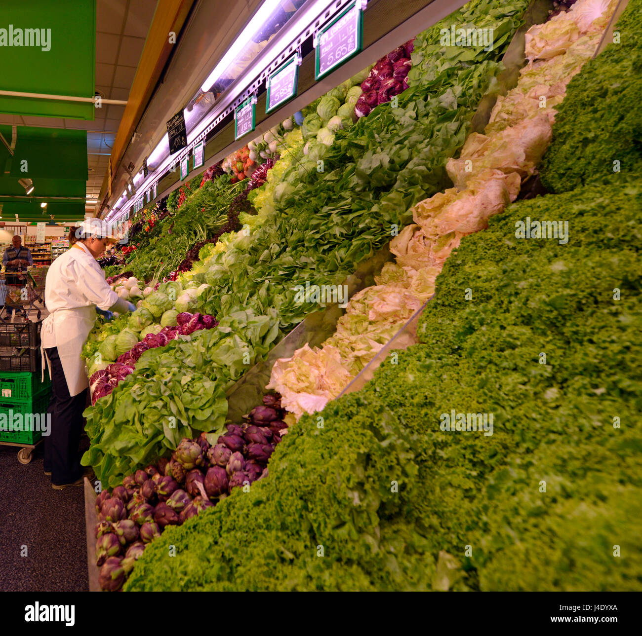 vegetable and fruit shelf in a supermarket Stock Photo Alamy