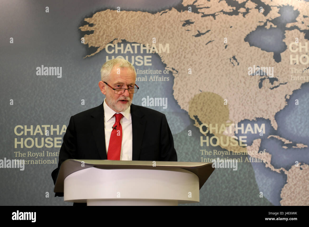 Chatham House, London, UK. 12th May, 2017. Jeremy Corbyn, leader of the Labour Party, gives a speech on his party’s foreign and defence policy at the Chatham House think-tank, during the 2017 UK general election campaign. Credit: Dominic Dudley/Alamy Live News Stock Photo
